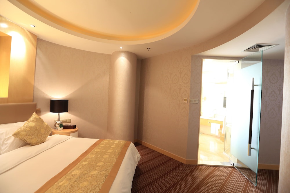 Suite photo 1