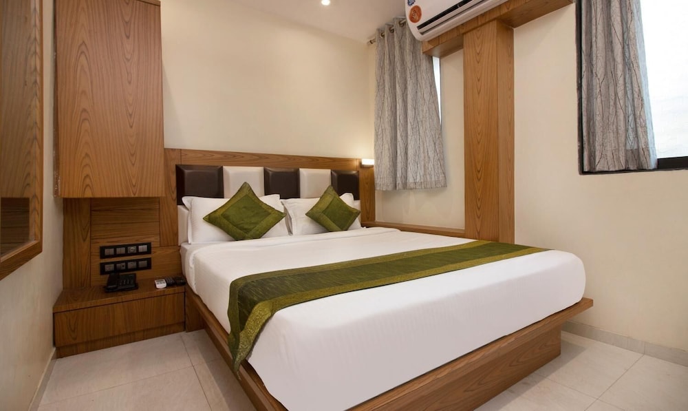 Standard Room - Photo 13