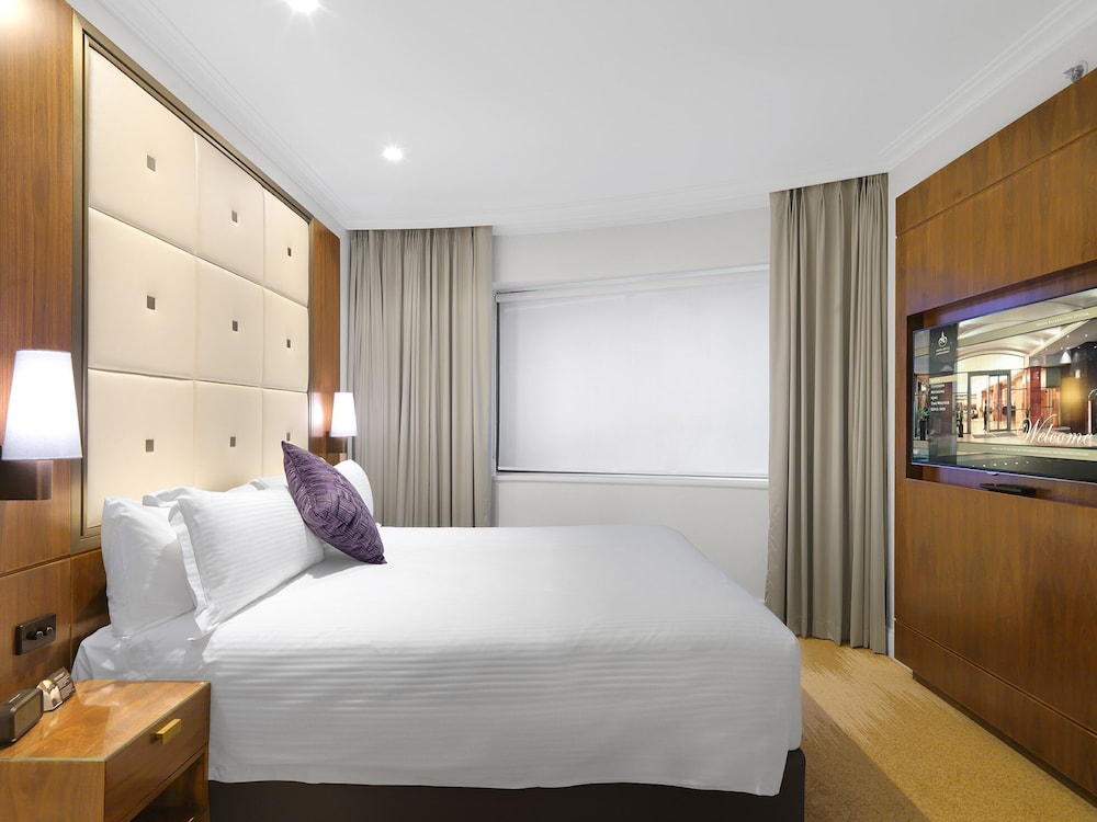Jamison Club Park Suite, Business Lounge Access (High Floor) - Photo 5