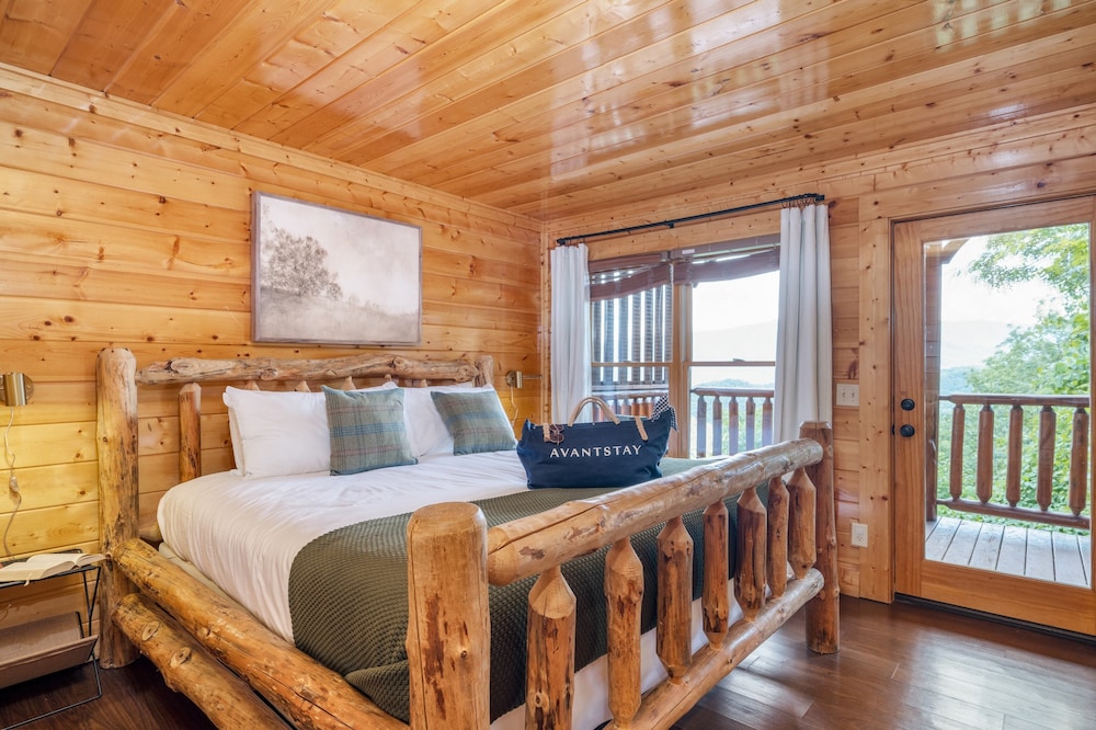 House (Multiple Bedrooms)