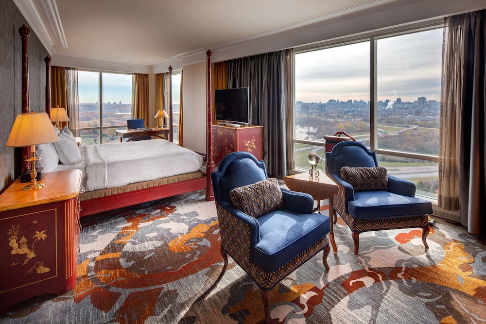 Royal Suite, 1 King Bed photo 2