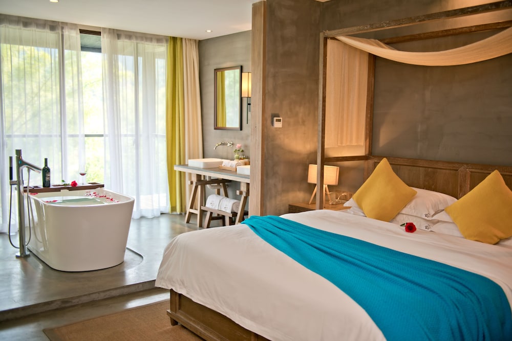 Deluxe Double Room With View photo 1