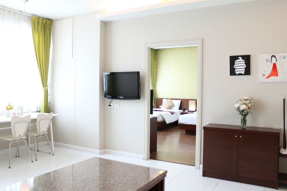 Suite, 1 Double Bed - Photo 10