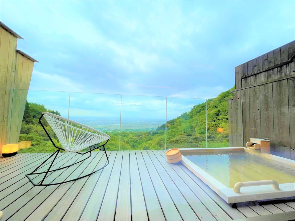 Executive Japanese Room, Open Air Bath (12.5 tatami mats) photo 2