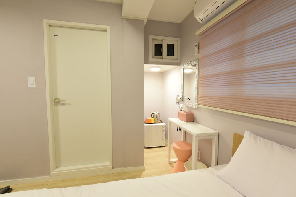 Triple Room - Photo 2