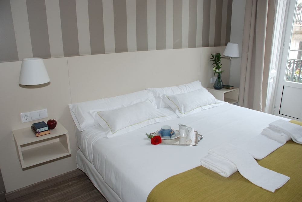 Deluxe Studio Suite photo 2