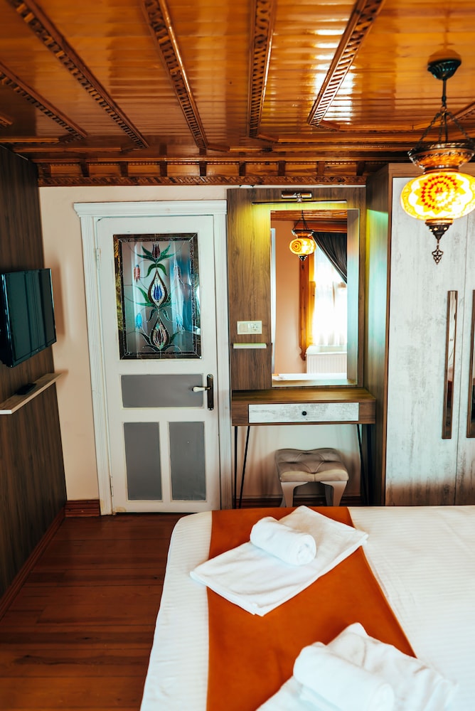 Standard Triple Room photo 2