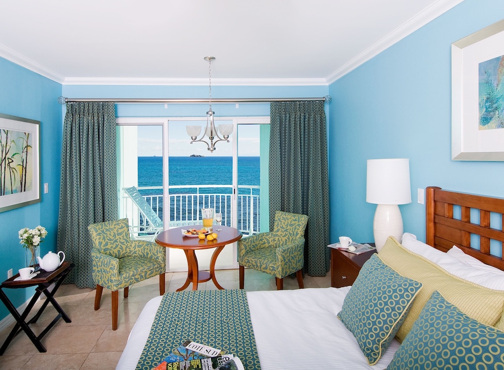 Suite, 1 Bedroom, Oceanfront - Photo 6