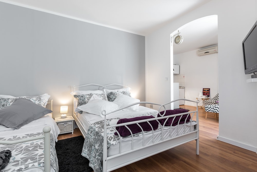 City Apartment, City View