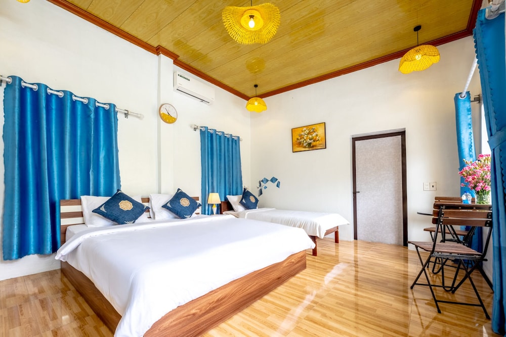 Triple Room, Patio, River View