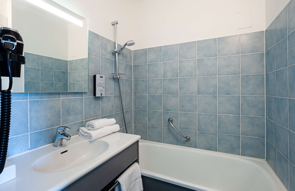 Standard Room, 1 Double Bed - Photo 7