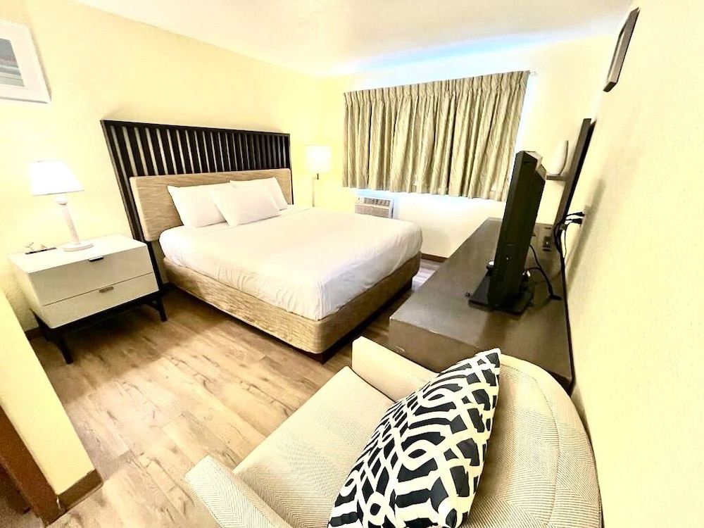 Basic Double Room photo 1