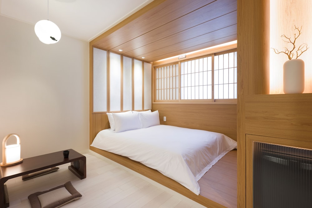 Private Double Room - Photo 11