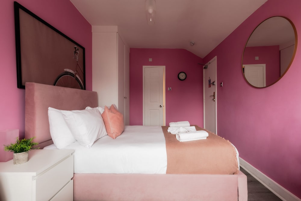 Double Room, Ensuite (2)