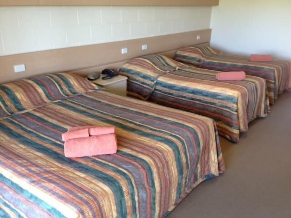 Motel Room photo 1