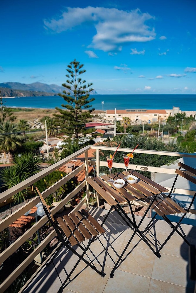 Panoramic Double Room, Balcony, Sea View photo 2
