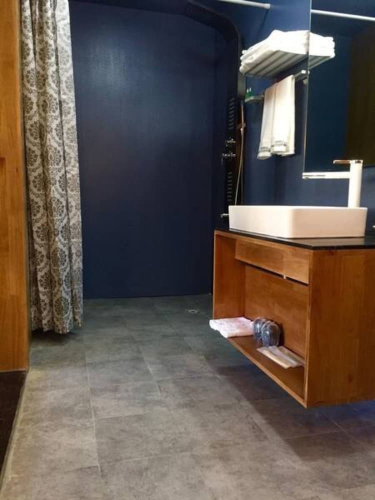 Deluxe Double Room, Garden View photo 3