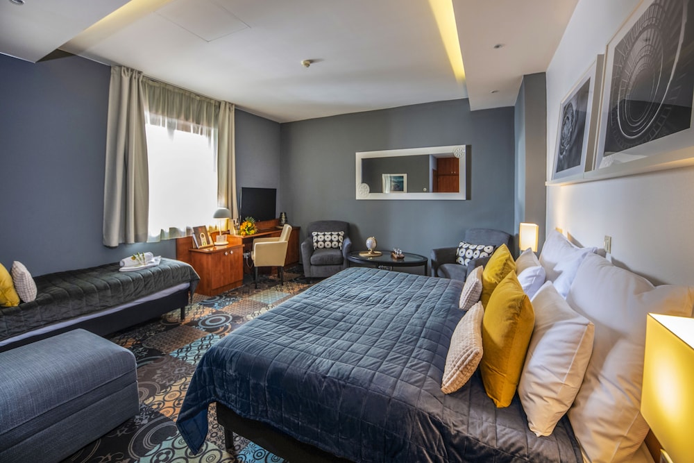 Standard Triple Room - Photo 2