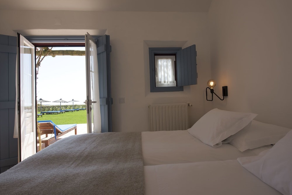 Double or Twin Room, Pool View - Photo 1
