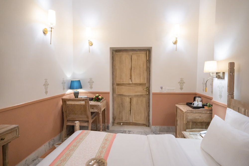 Upper Luxury - Photo 31