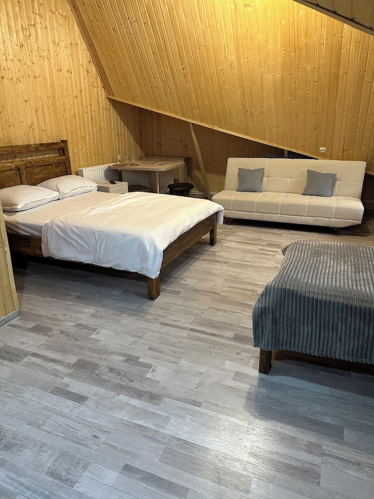 Triple Room, Balcony, Courtyard View