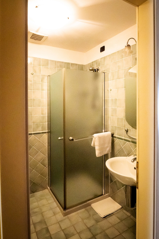 Classic Double Room Single Use, Garden View photo 2