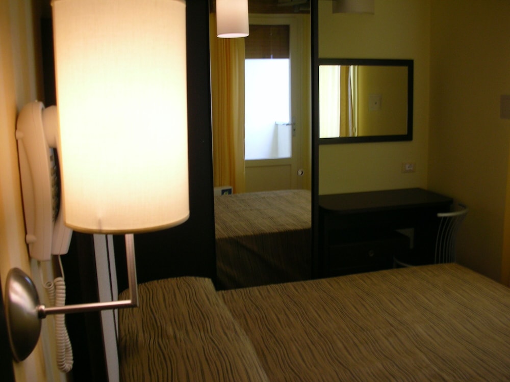 Family Room photo 1