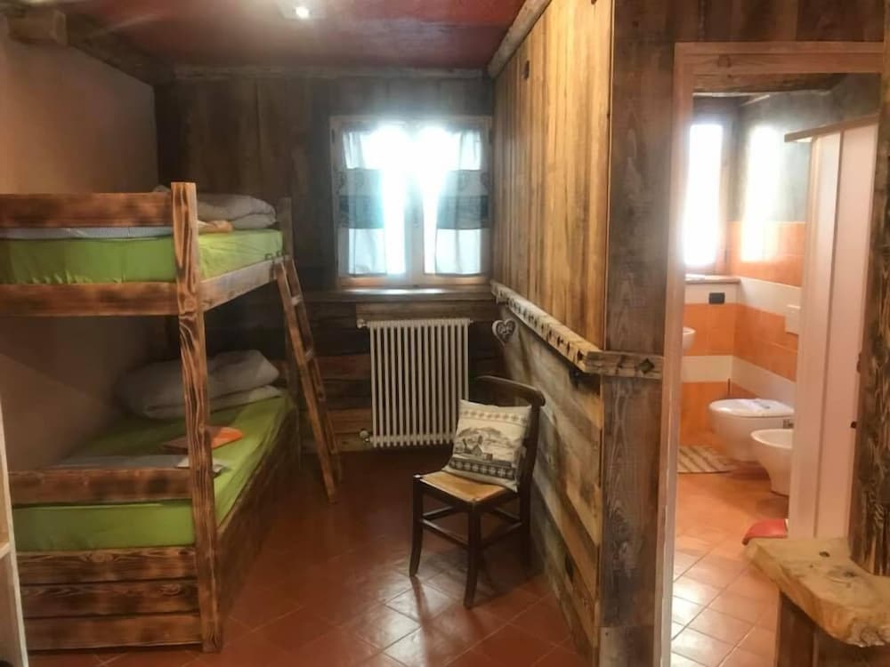 Shared Dormitory, Mixed Dorm, Shared Bathroom photo 1
