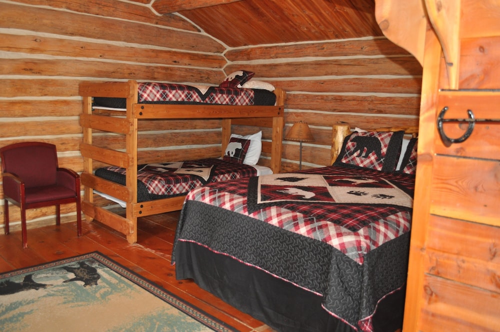Junior Cabin, 1 Bedroom, Patio, Mountain View