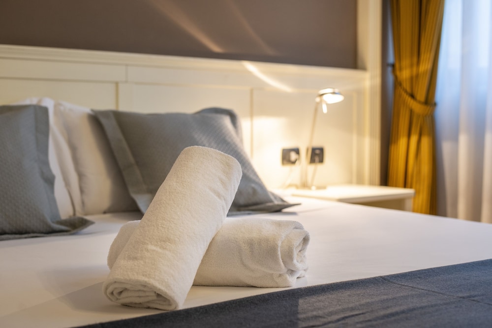 Standard Double Room - Photo 6