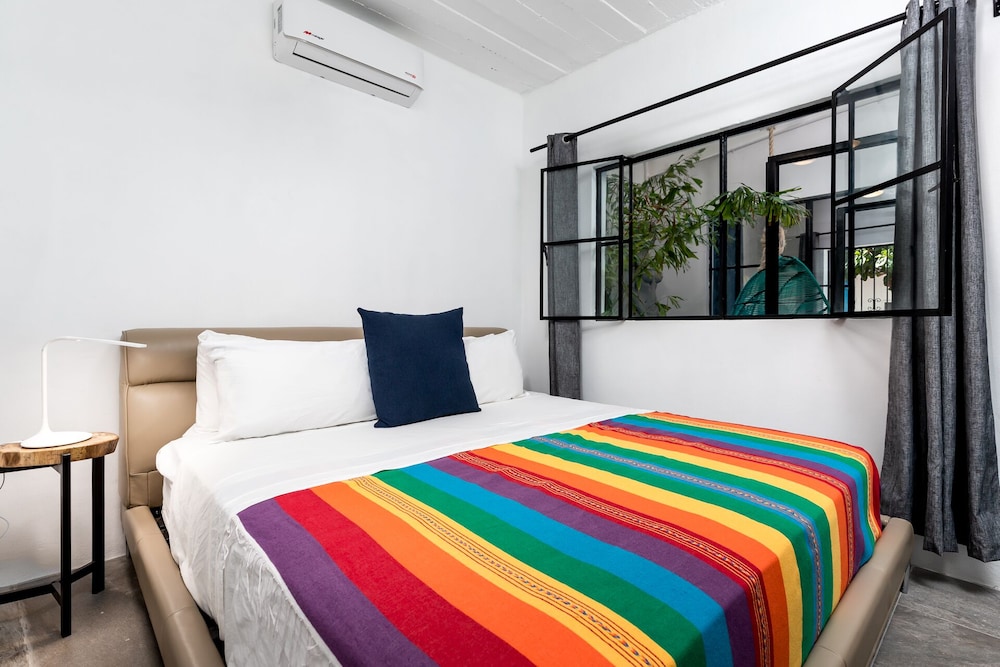 Cuale Condos 1 Bedroom #101 Romantic Zone photo 2