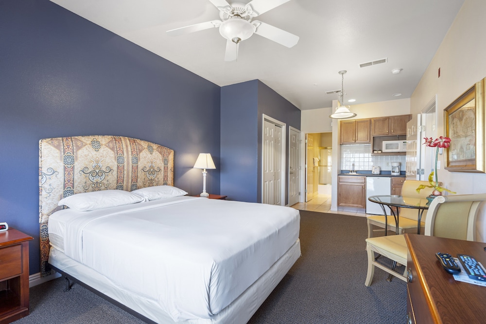 Standard Condo, 2 Bedrooms, Lakeside photo 1