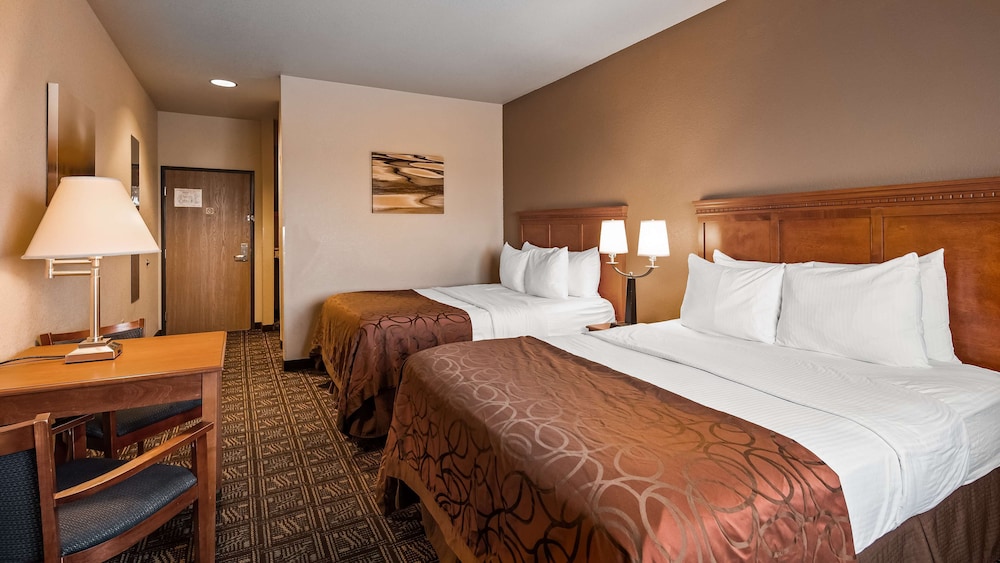 Standard Room, 2 Queen Beds, Non Smoking, Refrigerator & Microwave (No Pets In Room Type) photo 3