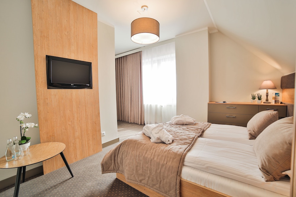 Standard Double or Twin Room, Mountainside photo 2