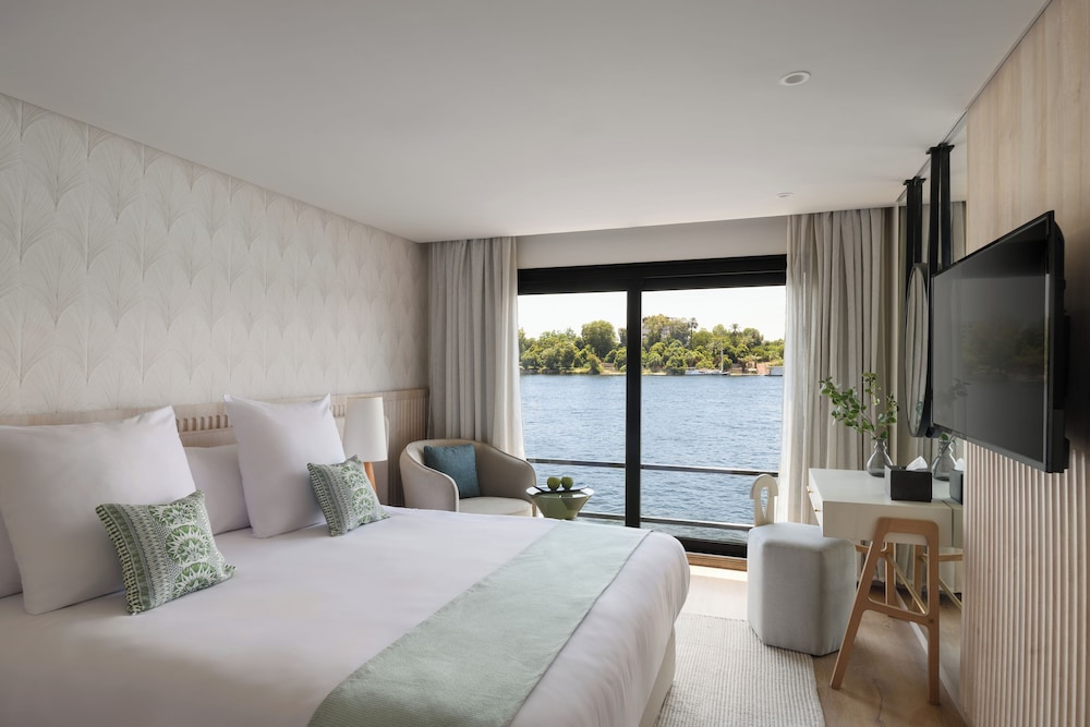 Deluxe Double or Twin Room, River View