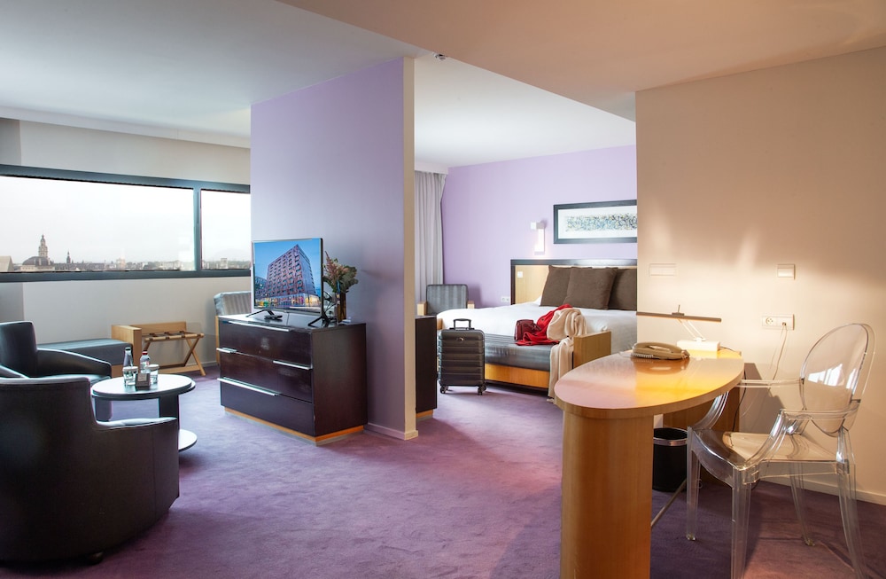 King Junior Suite
