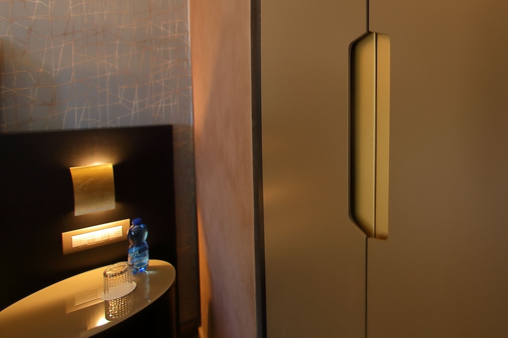 Premium Double Room - Photo 3