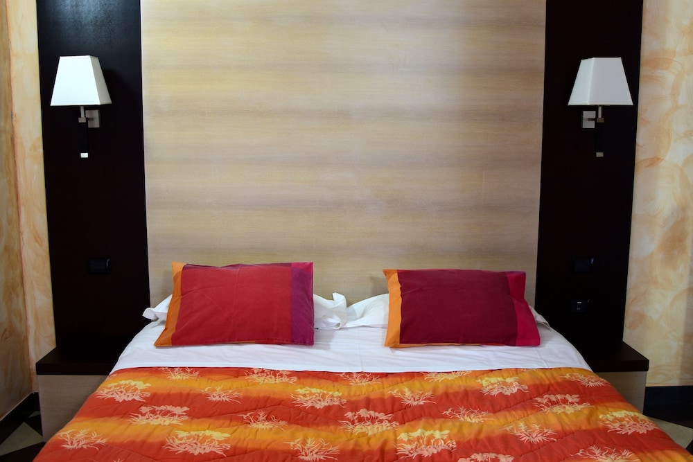 Economy Double Room photo 2