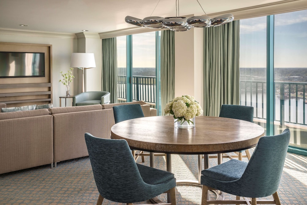 Suite (St Johns) photo 1