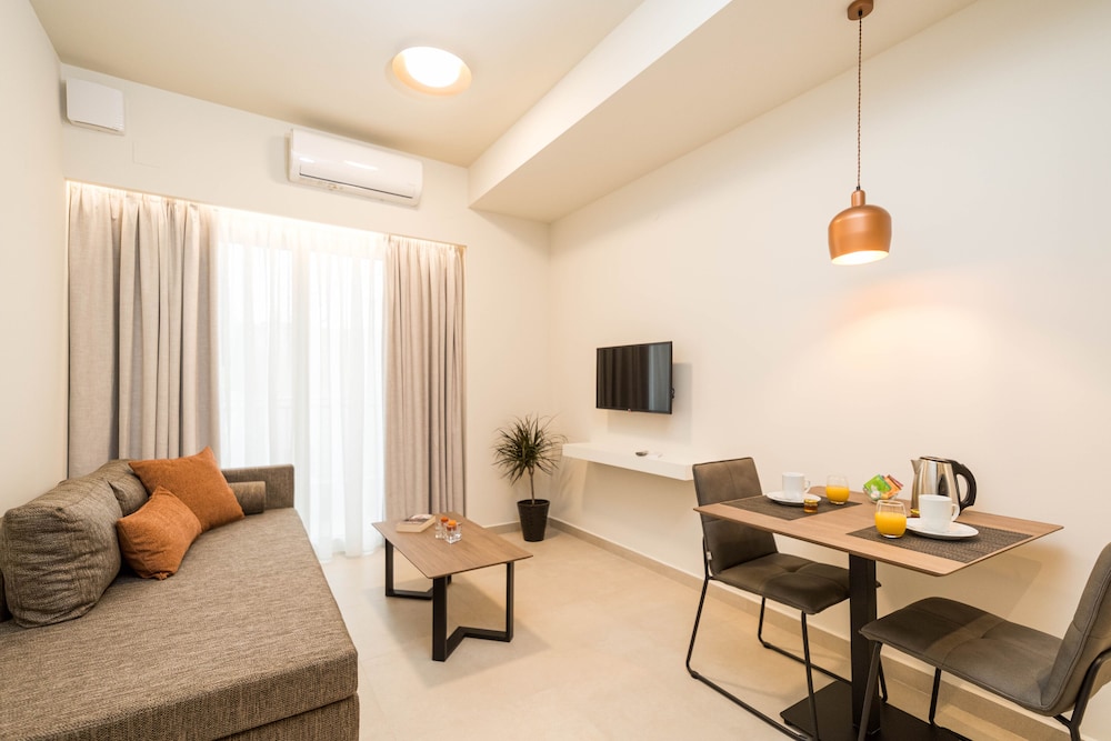 Deluxe Studio Suite