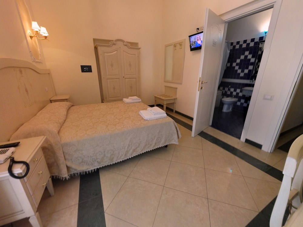 Superior Double or Twin Room photo 1
