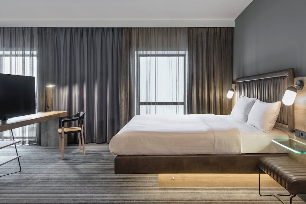 Room, 1 Queen Bed - Photo 4