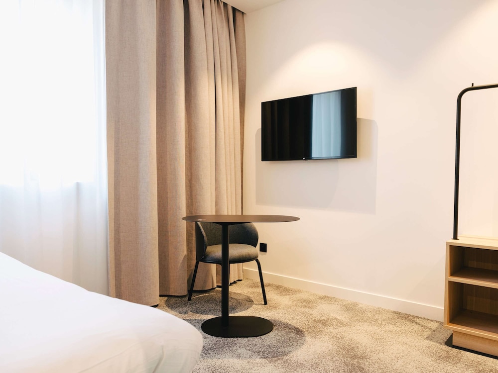 Standard Room, 1 Double Bed - Photo 12