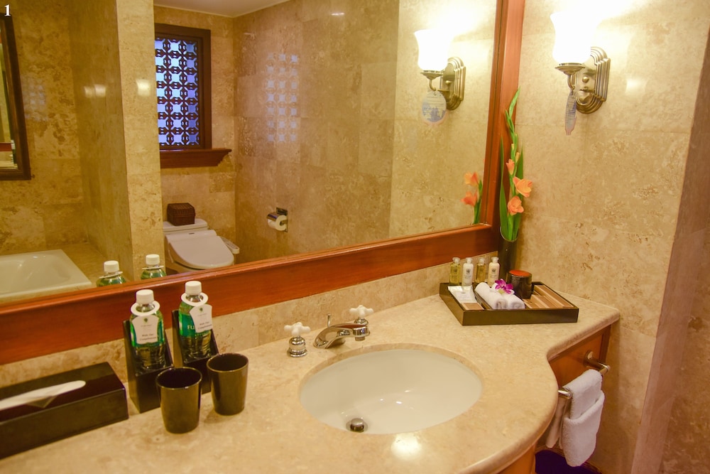 Deluxe Room, Ocean View - Photo 6