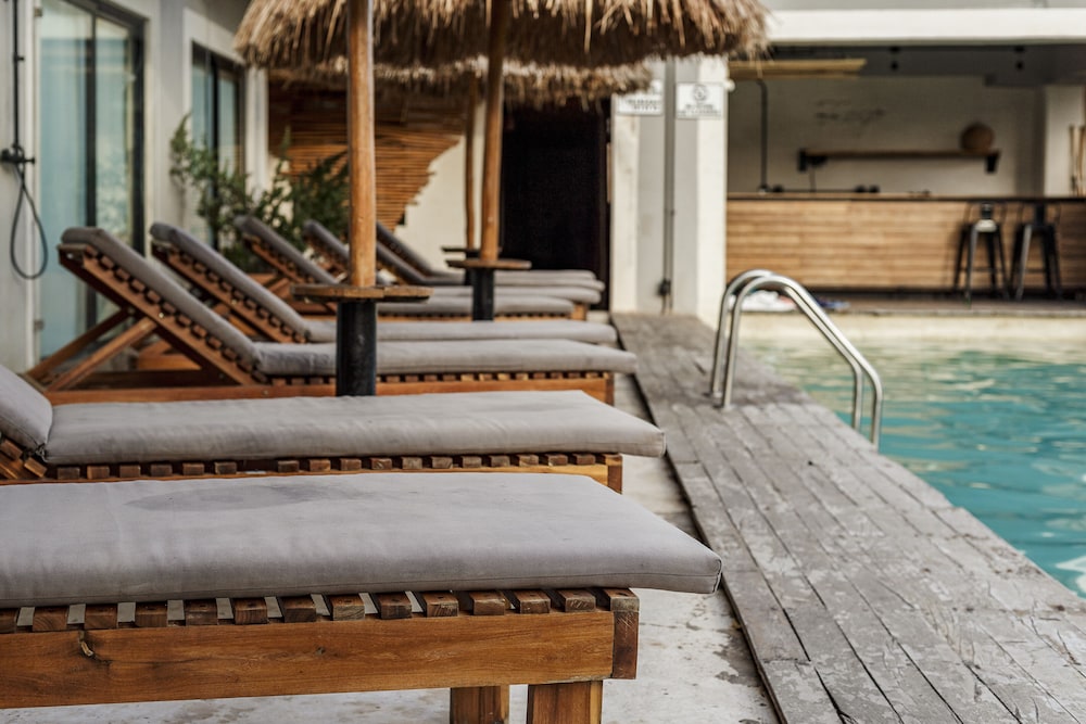 Superior Poolside Double Room - Photo 13