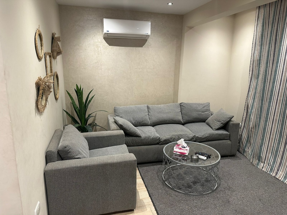 Elite Apartment photo 3