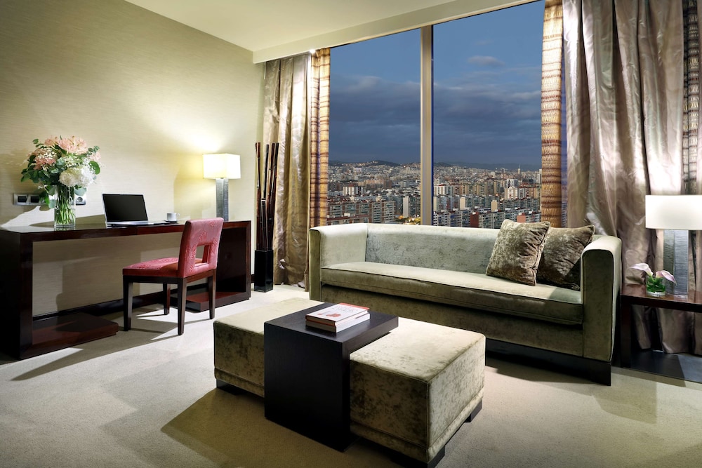 Suite, 1 King Bed (Regency)