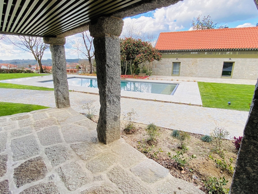 Standard Apartment, Pool View photo 1