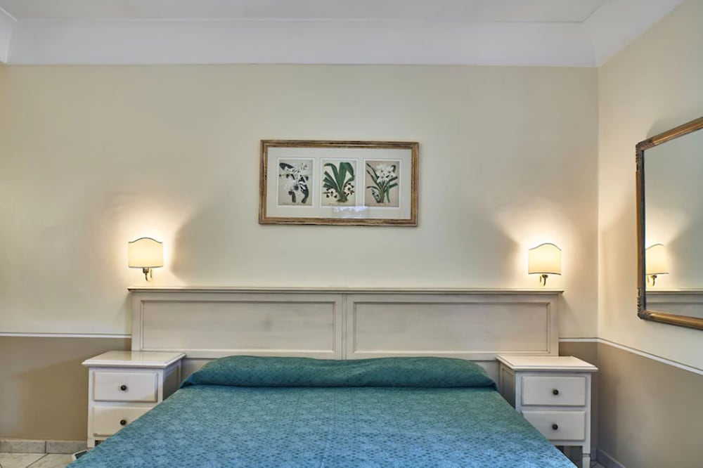 Economy Double Room - Photo 5
