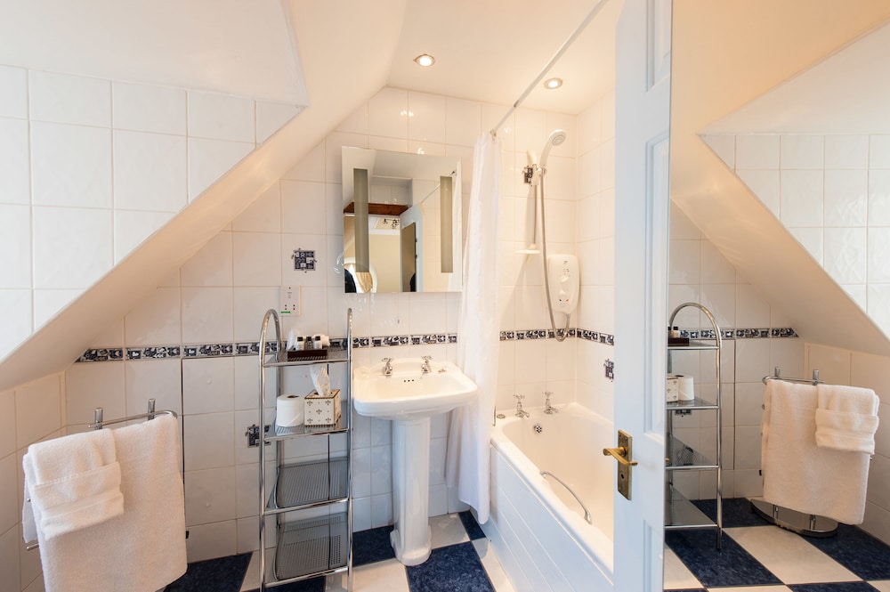 Classic Double Room - Photo 7